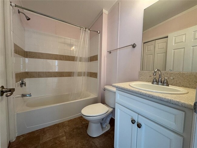 Building Photo - 3217 Old Tampa Hwy