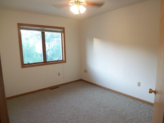 Building Photo - 6067 Cottontail Trail