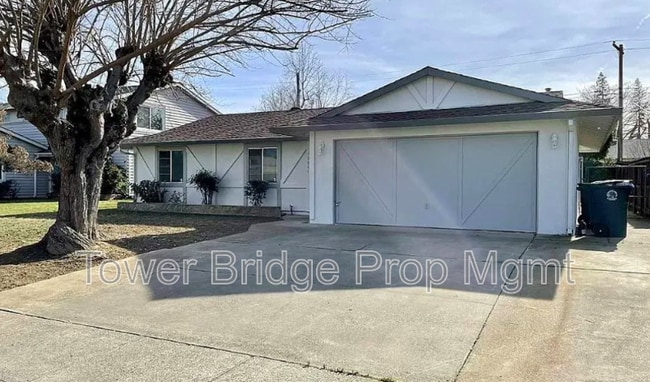 Building Photo - 10666 Van Stralen Way