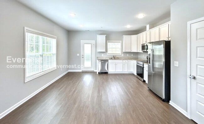 Building Photo - 1025 Echo Rdg Rd