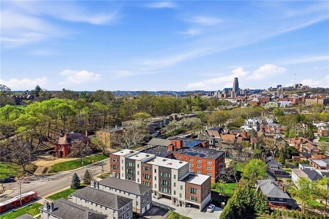 Building Photo - 5133 Fifth Ave