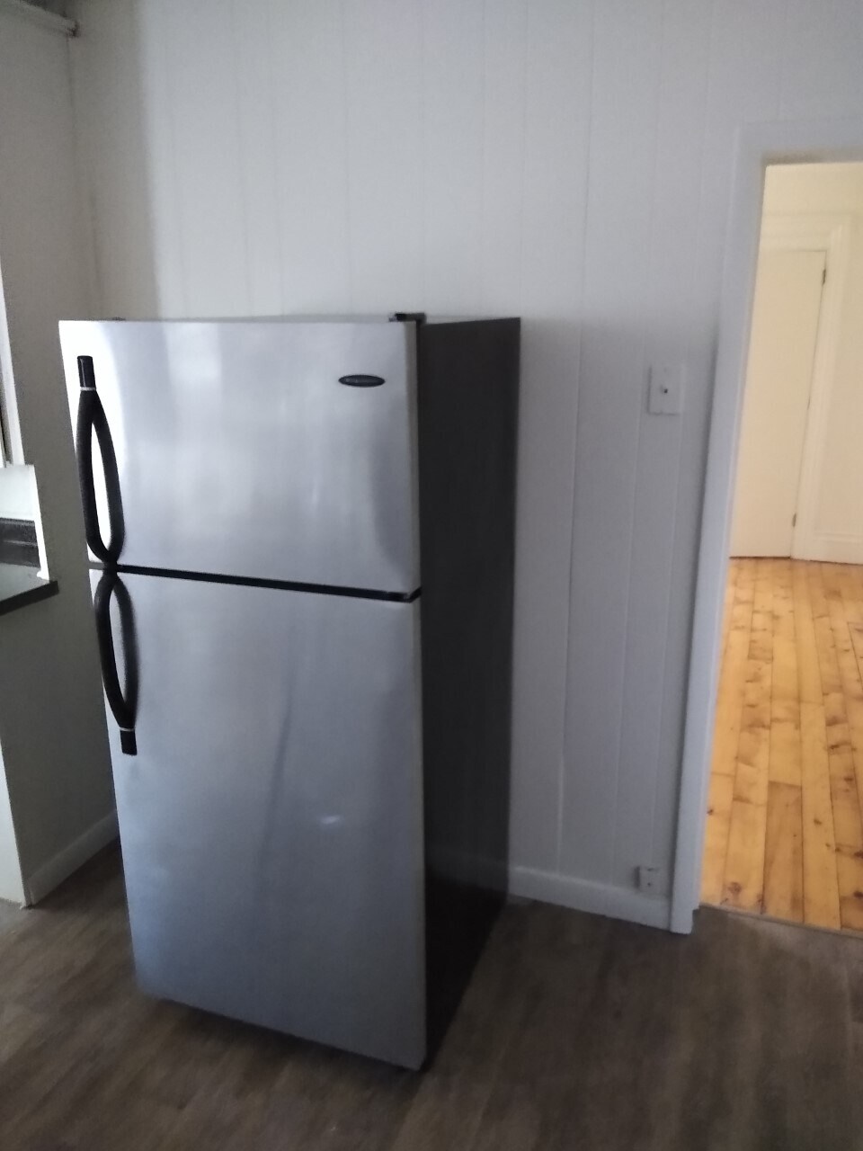 Building Photo - 913 Kellogg Ave