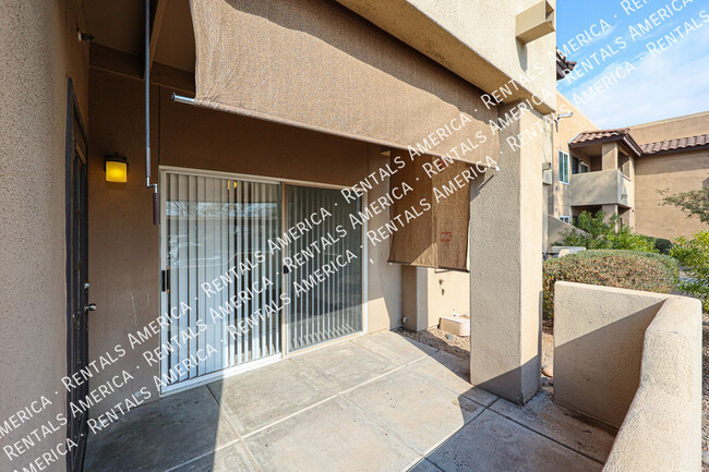 Building Photo - Beautiful Scottsdale Condo