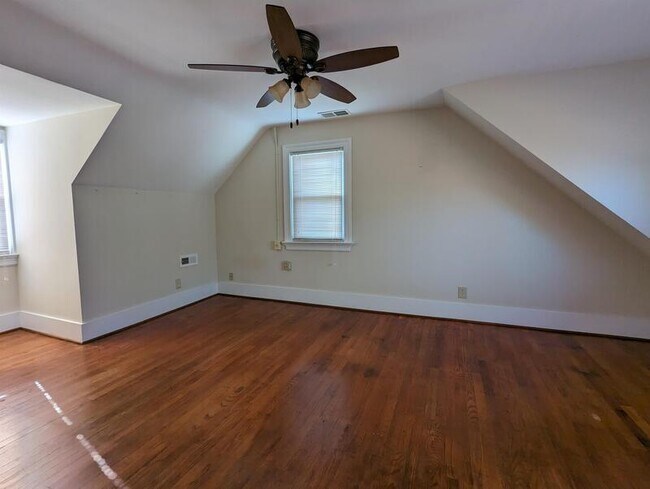 Building Photo - 22665 Timberlake Rd