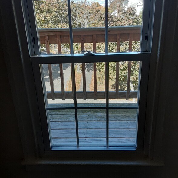 Building Photo - 105 Somerset St