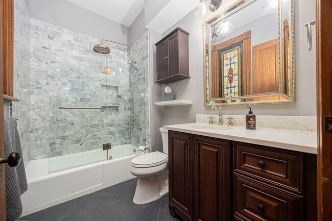 Building Photo - 357 Jackson St