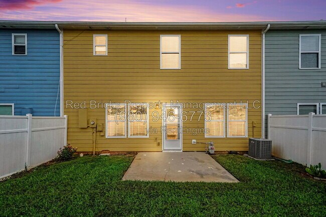 Building Photo - 4613 Tradd Cir