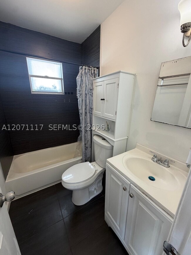 Building Photo - 127 NW 47th St