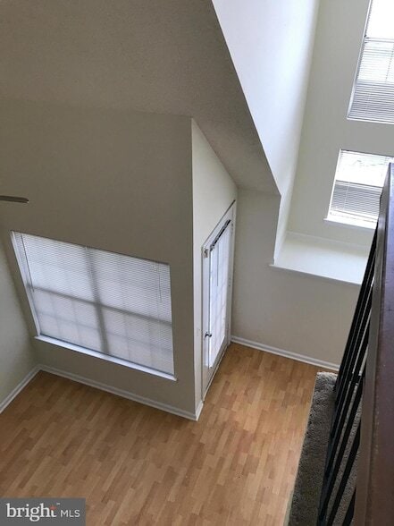 Building Photo - 14032 Vista Dr