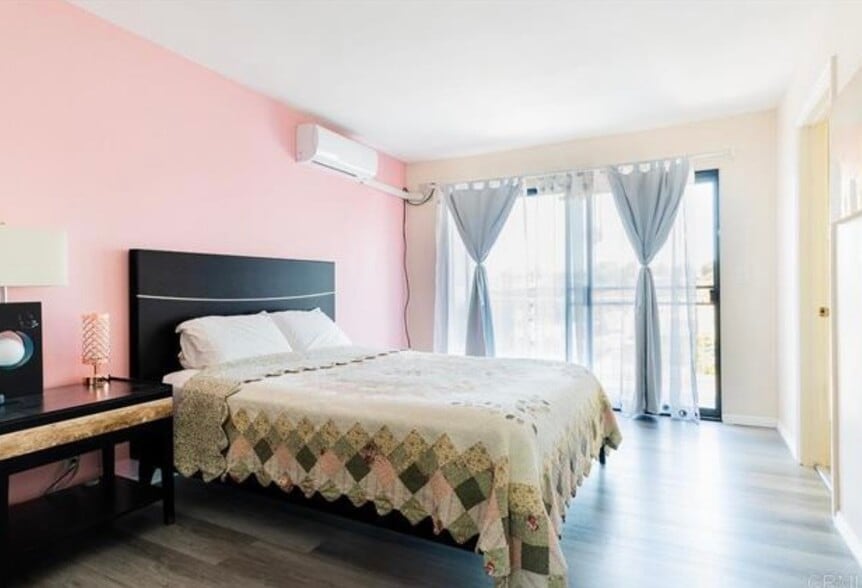 Walls newly painted in white - 4646 Hartley St