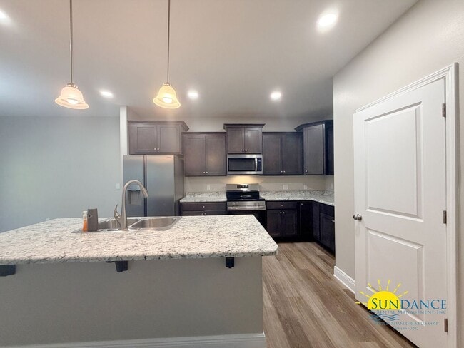 Building Photo - Gorgeous 4 Bedroom Home in Shiloh Place