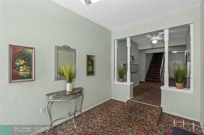 Building Photo - 2180 NE 67th St