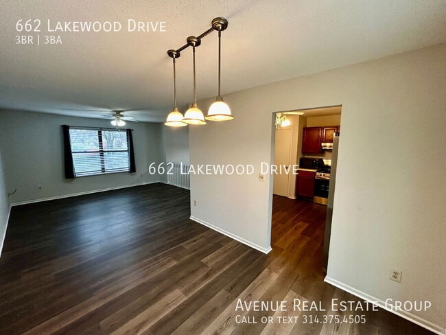 Building Photo - 662 Lakewood Dr