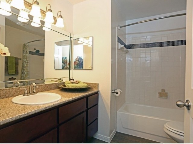 Building Photo - 2600 Gracy Farms Ln