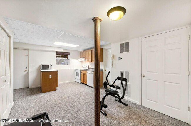Building Photo - 502 Cobain Rd