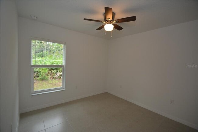 Building Photo - 14 Unimay Ct