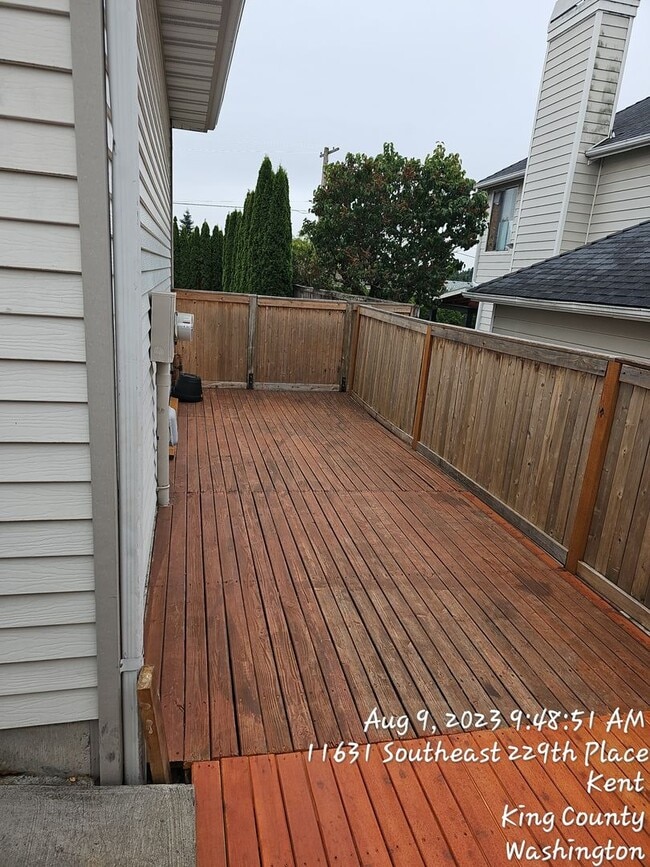 Building Photo - Kent East Hill 2 story home in Hurters Run Too, 3 bed 2.5 bath,  2 car garage and large fenced ya...