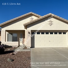 Building Photo - 618 S 124th Ave