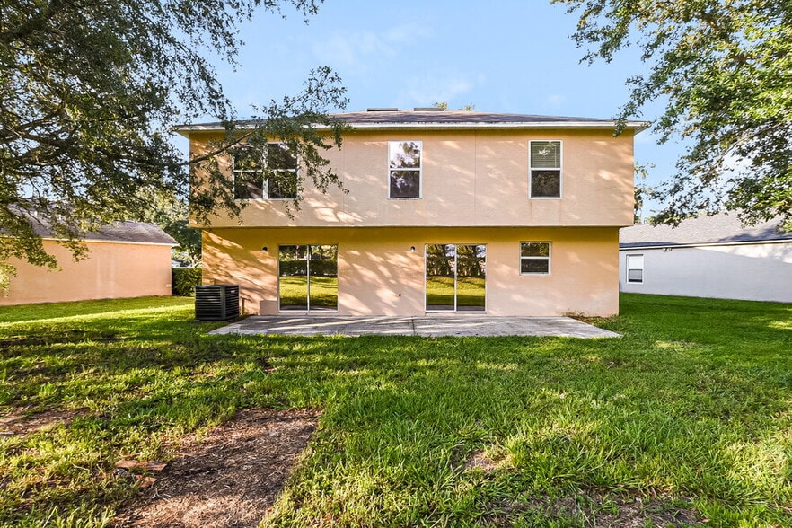 Building Photo - 4785 Willamette Cir