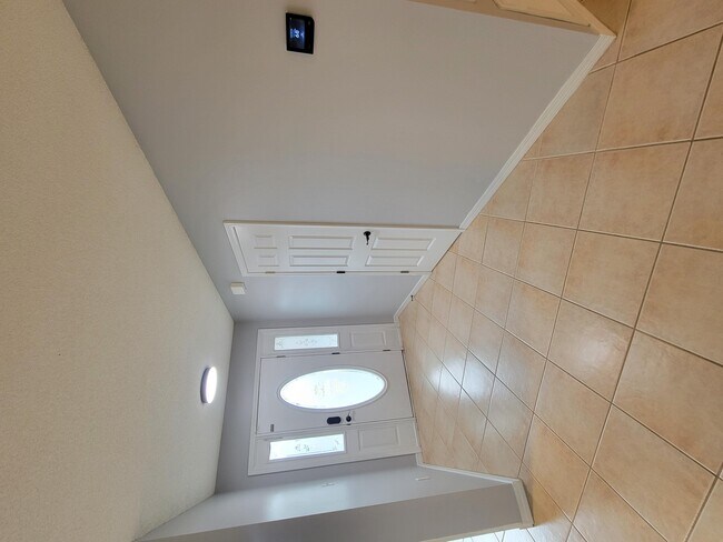 Building Photo - 9780 Parker Lake Cir