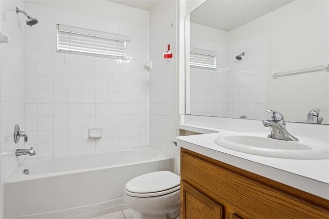 Building Photo - 31351 Kirkshire Ct