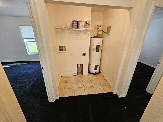 Building Photo - 1000 13th Ave S