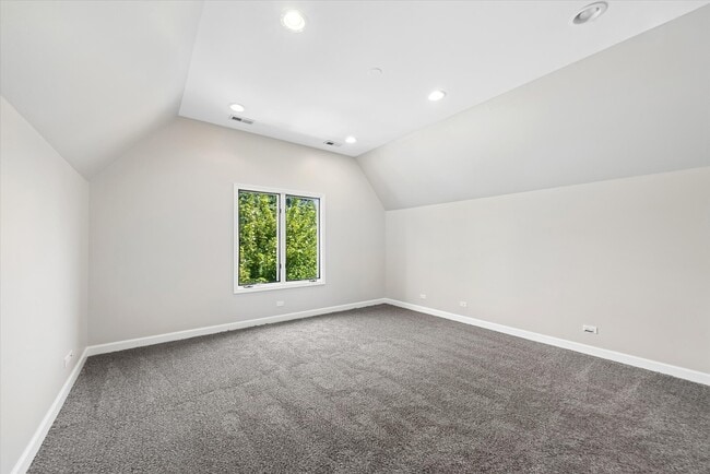 Building Photo - 9336 Falling Waters Dr W