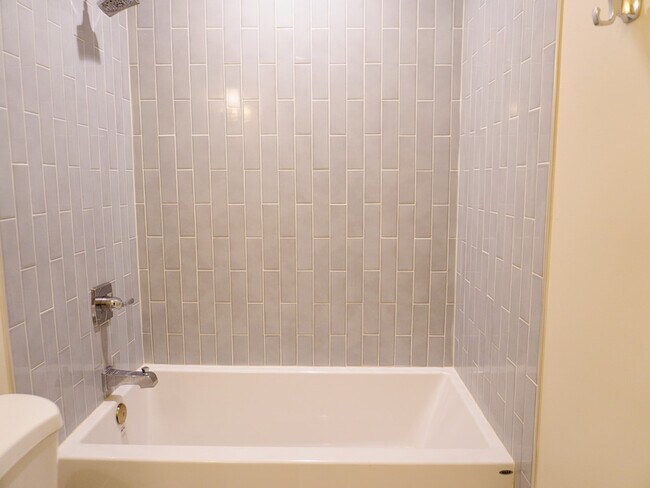 Building Photo - 2274 S 50 E