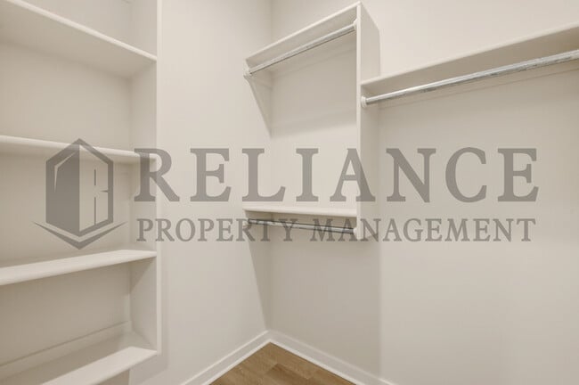 Building Photo - 157 N Gowen St