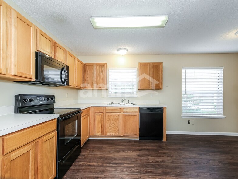 Building Photo - 96036 Starlight Ln