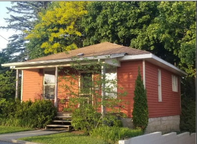 Primary Photo - 107 Stanhope Ct