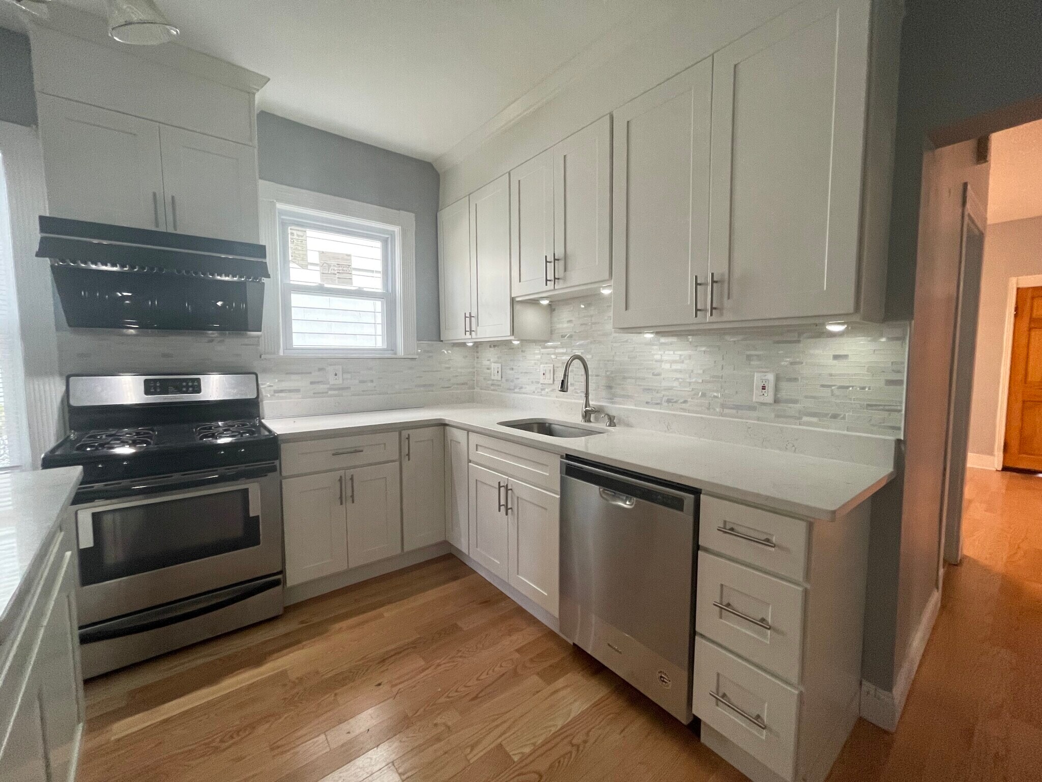 Building Photo - 24 Litchfield St
