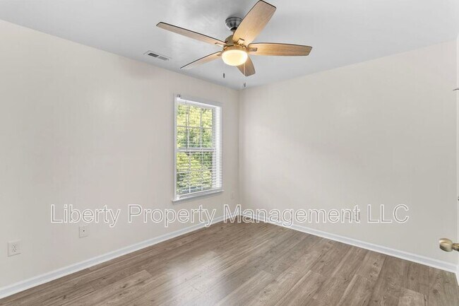 Building Photo - 69 Taplow Trail
