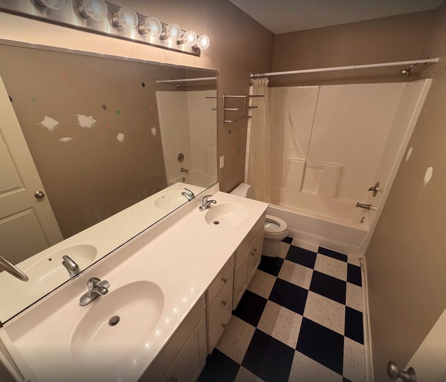 Building Photo - 15822 Drawstone Trail