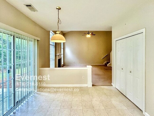Building Photo - 707 Melilot Ln