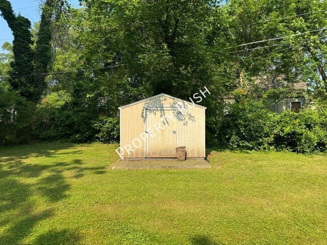 Building Photo - 4502 S Choctaw Dr