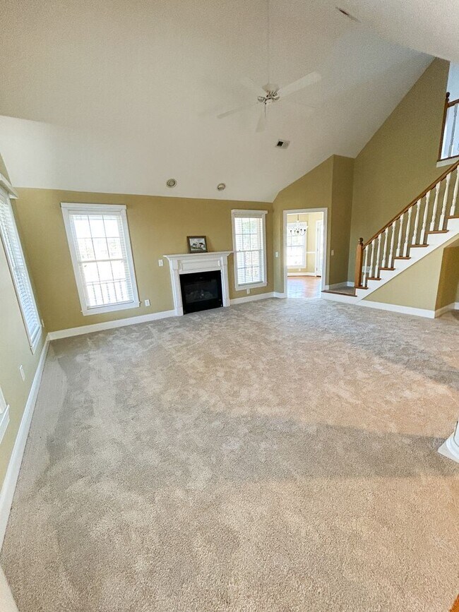 Building Photo - Golf-course views in Ocean Ridge | 3 bed + loft | 2.5 bath | 2-car garage