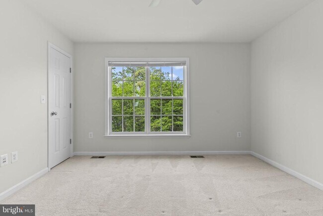 Building Photo - 15641 John Diskin Cir