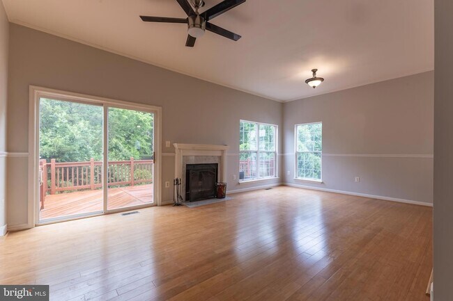 Building Photo - 20283 Glenrobin Terrace