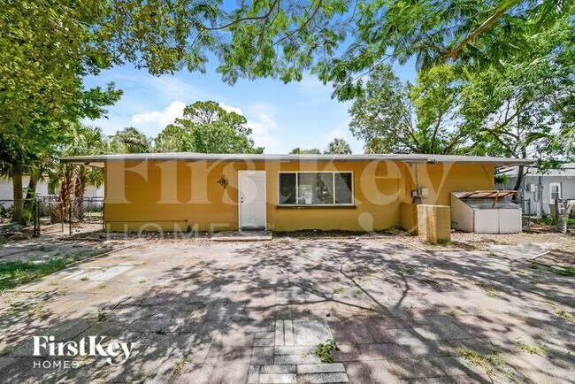 Building Photo - 6007 Dartmouth Dr