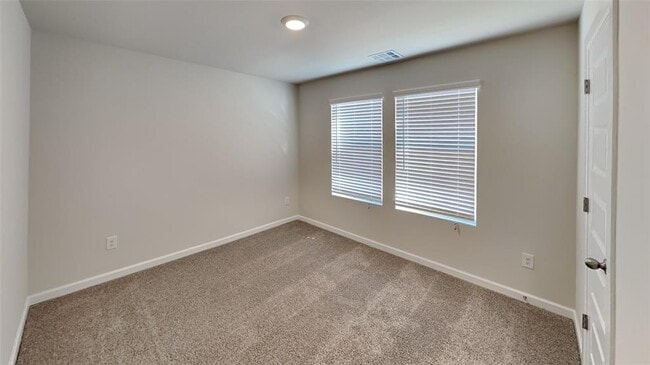 Building Photo - 6101 Green Meadow Ln