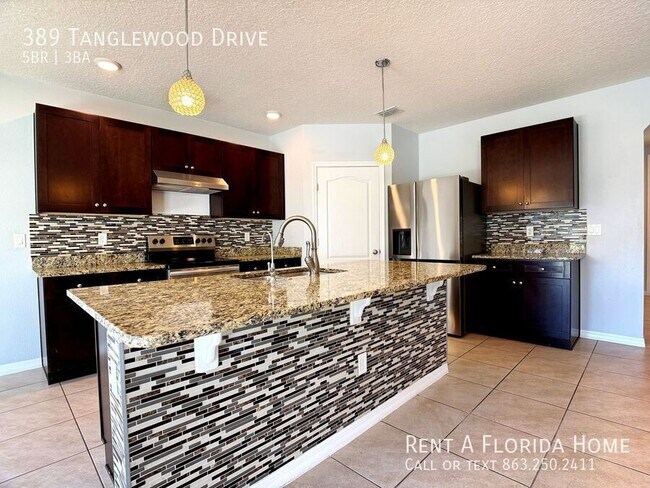 Building Photo - 389 Tanglewood Dr