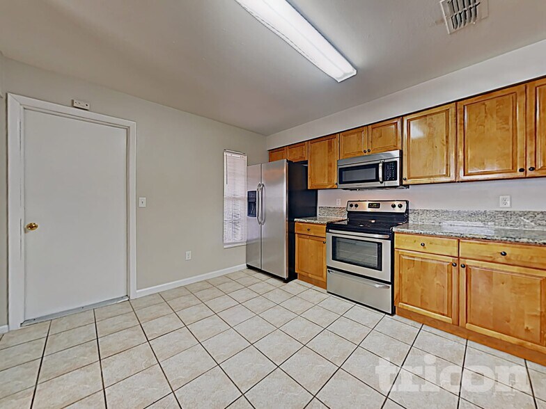 Building Photo - 4703 N Dawnmeadow Ct