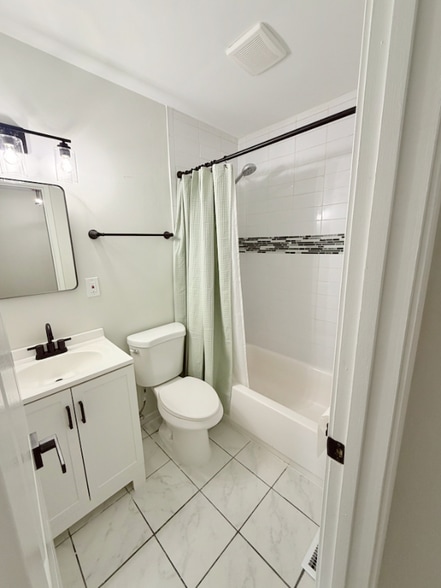 Building Photo - 9614 Marston Ln