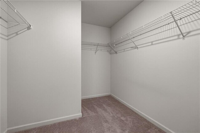 Building Photo - 166 Verona Dr NW