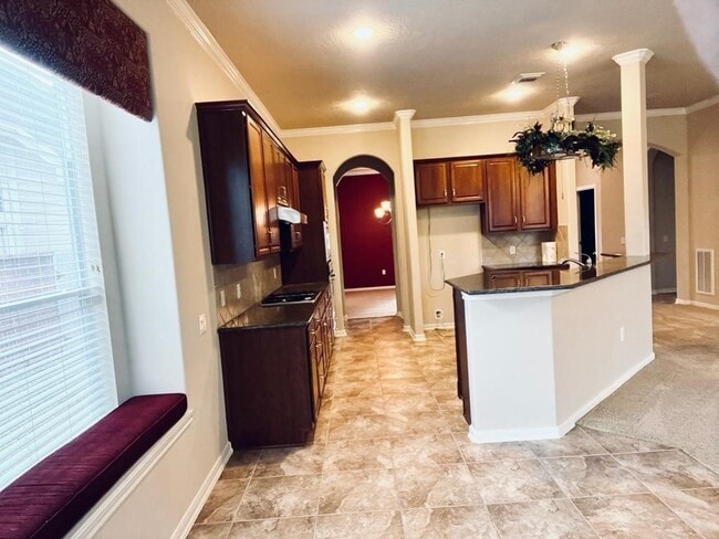 Building Photo - 5235 Valley Bluff Ln