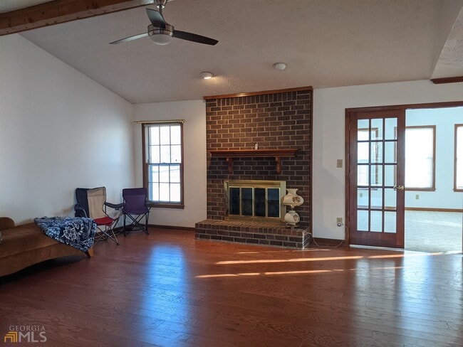 Building Photo - 137 Hilo Rd