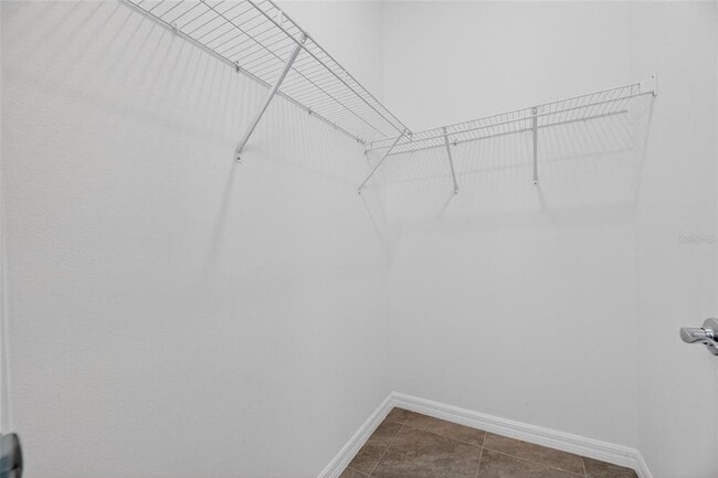 Building Photo - 2425 Bending Bonsai Dr