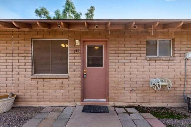 Building Photo - Prime Tempe Location – Minutes from ASU!