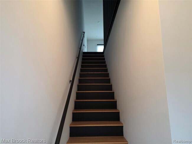 Building Photo - 1640 Bagley St